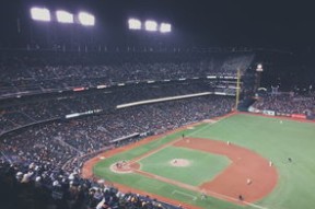 华体会网站-“电动冲浪：马鞍山赛场为观众带来科技与运动的震撼体验”